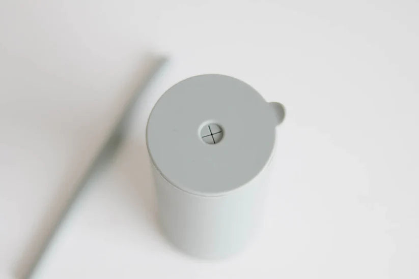 The Saturday Baby Kid Silicone Straw Cup - Sage